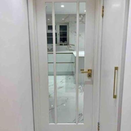Premium Private Apartment Minutes To Central 런던 외부 사진